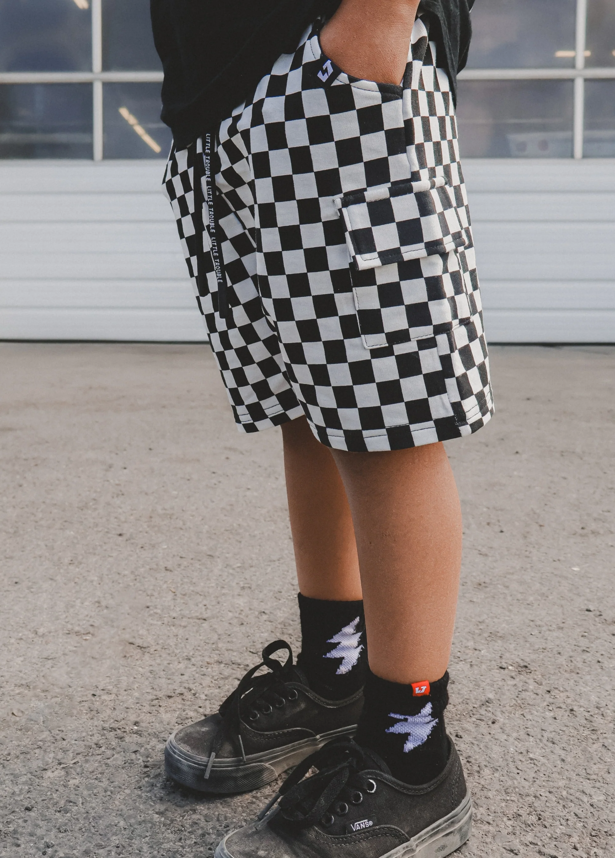 Everyday Classic Checker Cargo Shorts - Image 3