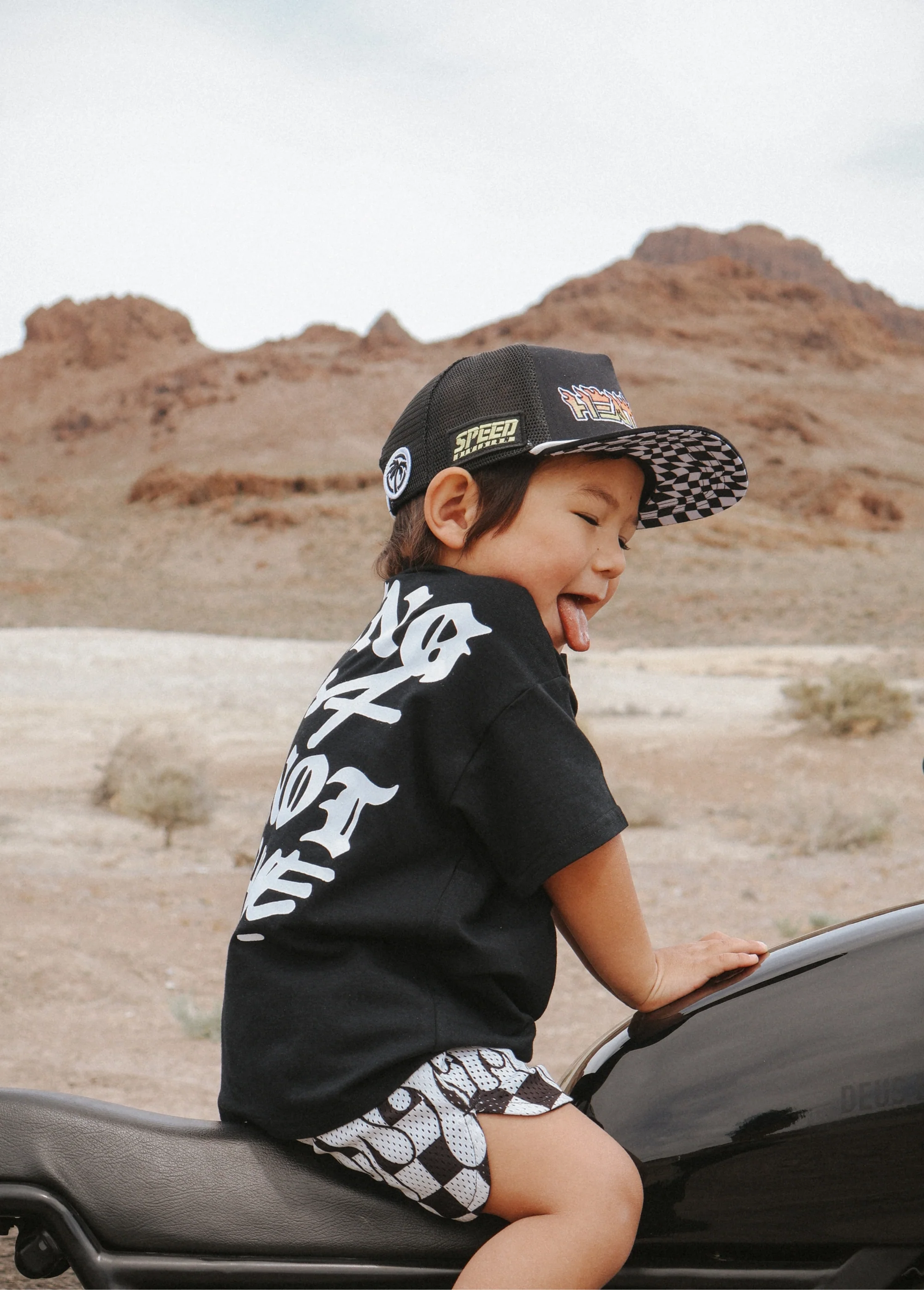 Going Fast Black T-Shirt - Image 7