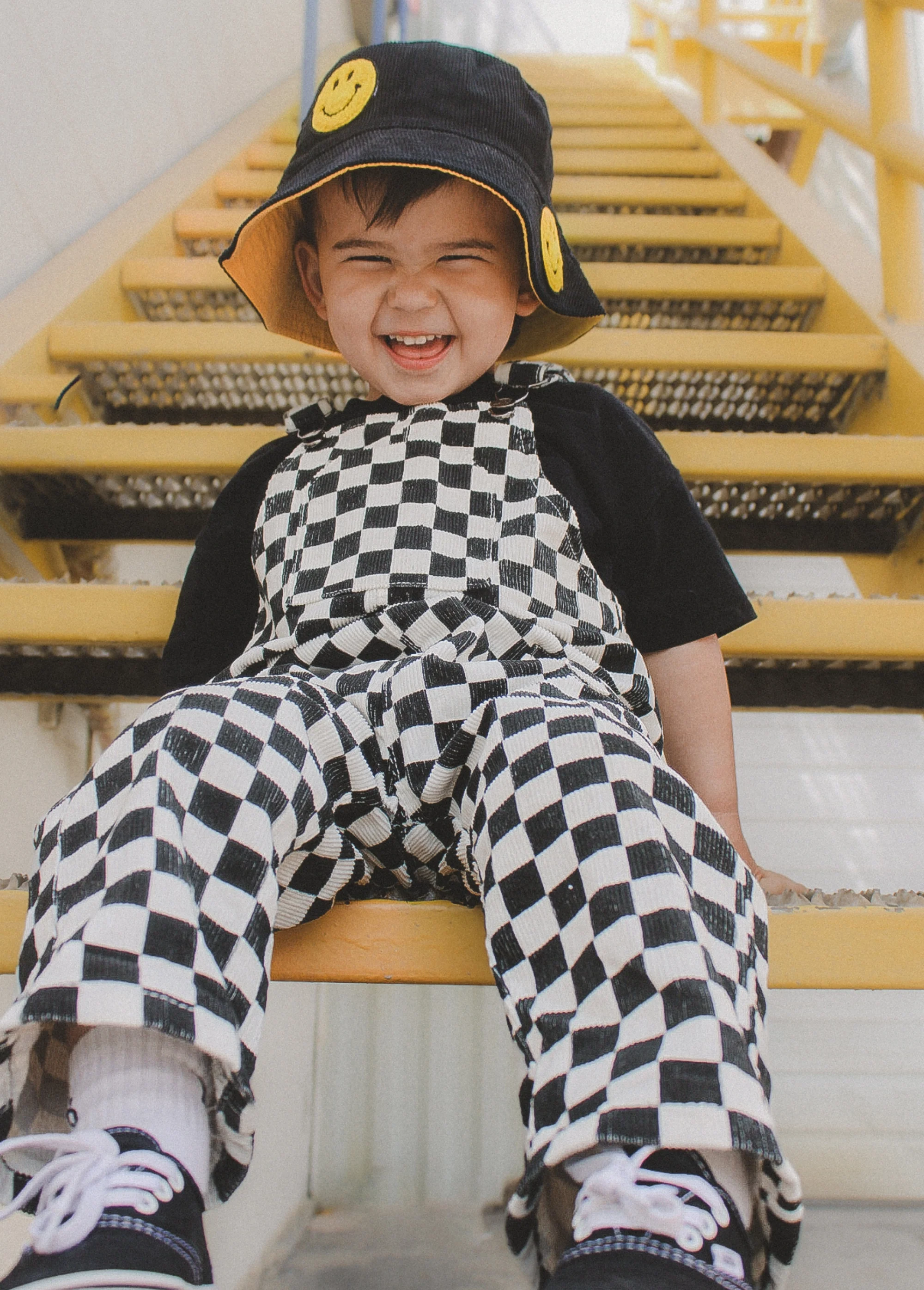 Smiley Bucket Hat Black/Yellow - Image 3