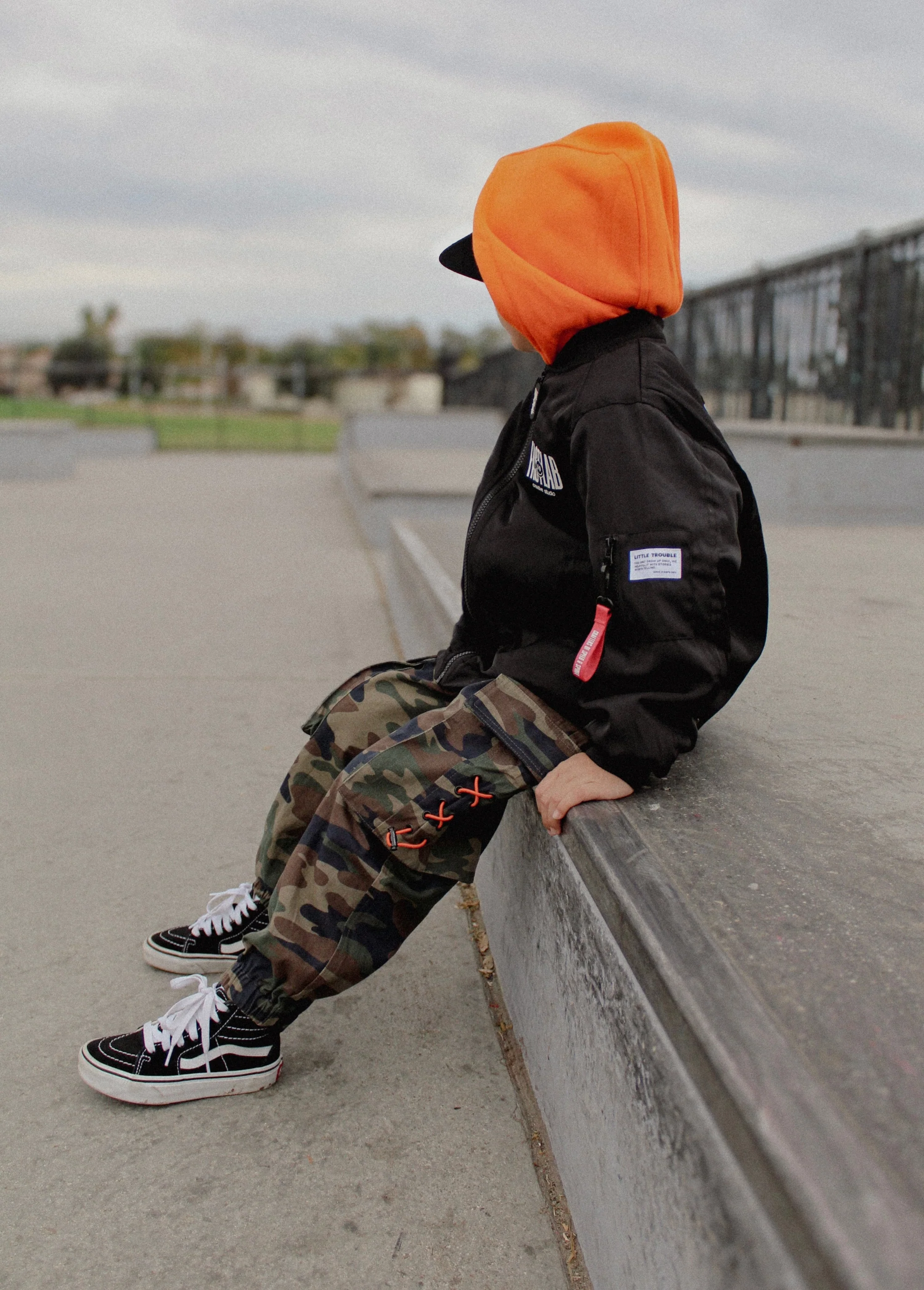 Speed & Spirit Bomber Black - Image 5