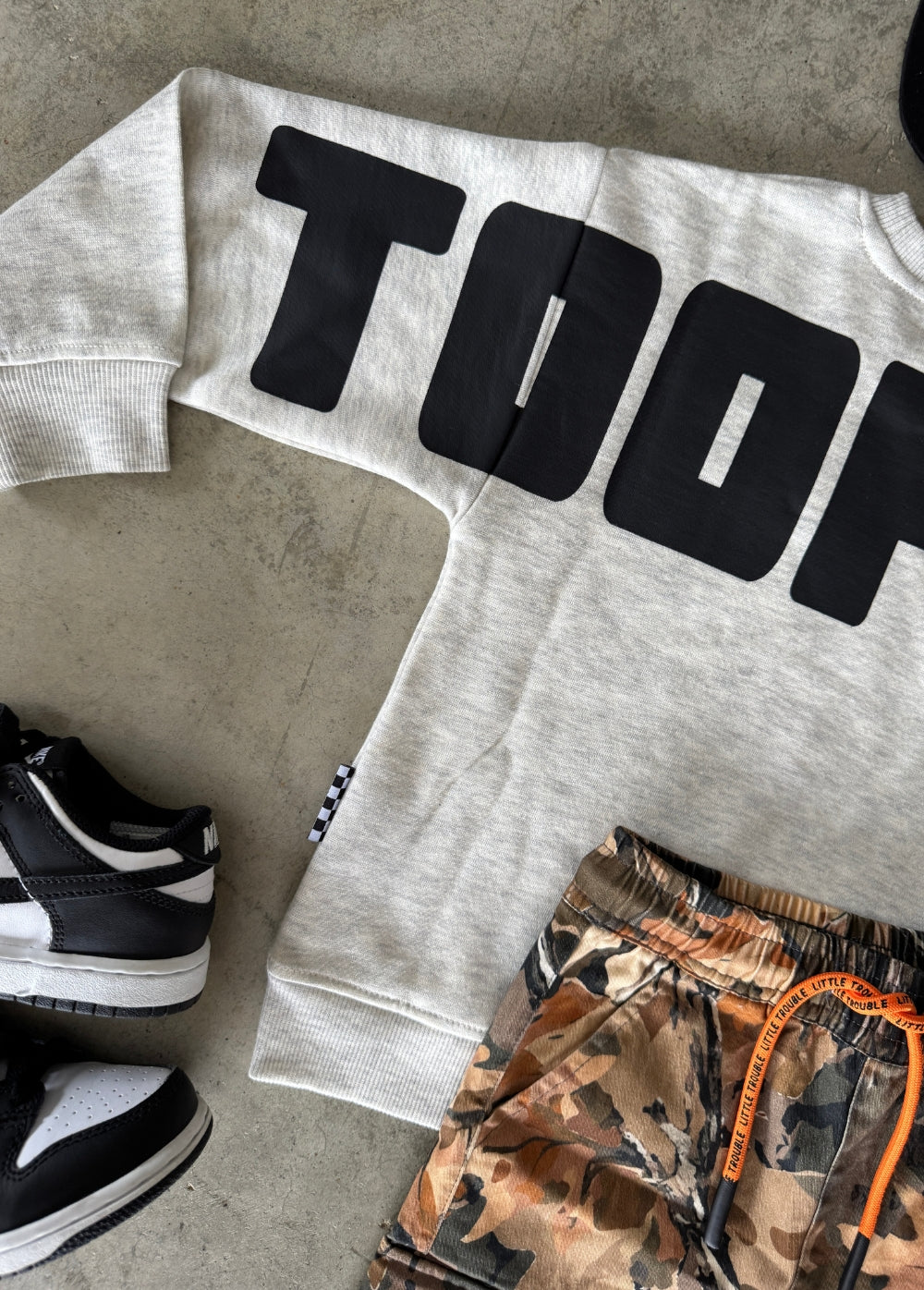 Too Fast Crewneck Heather Grey - Image 6
