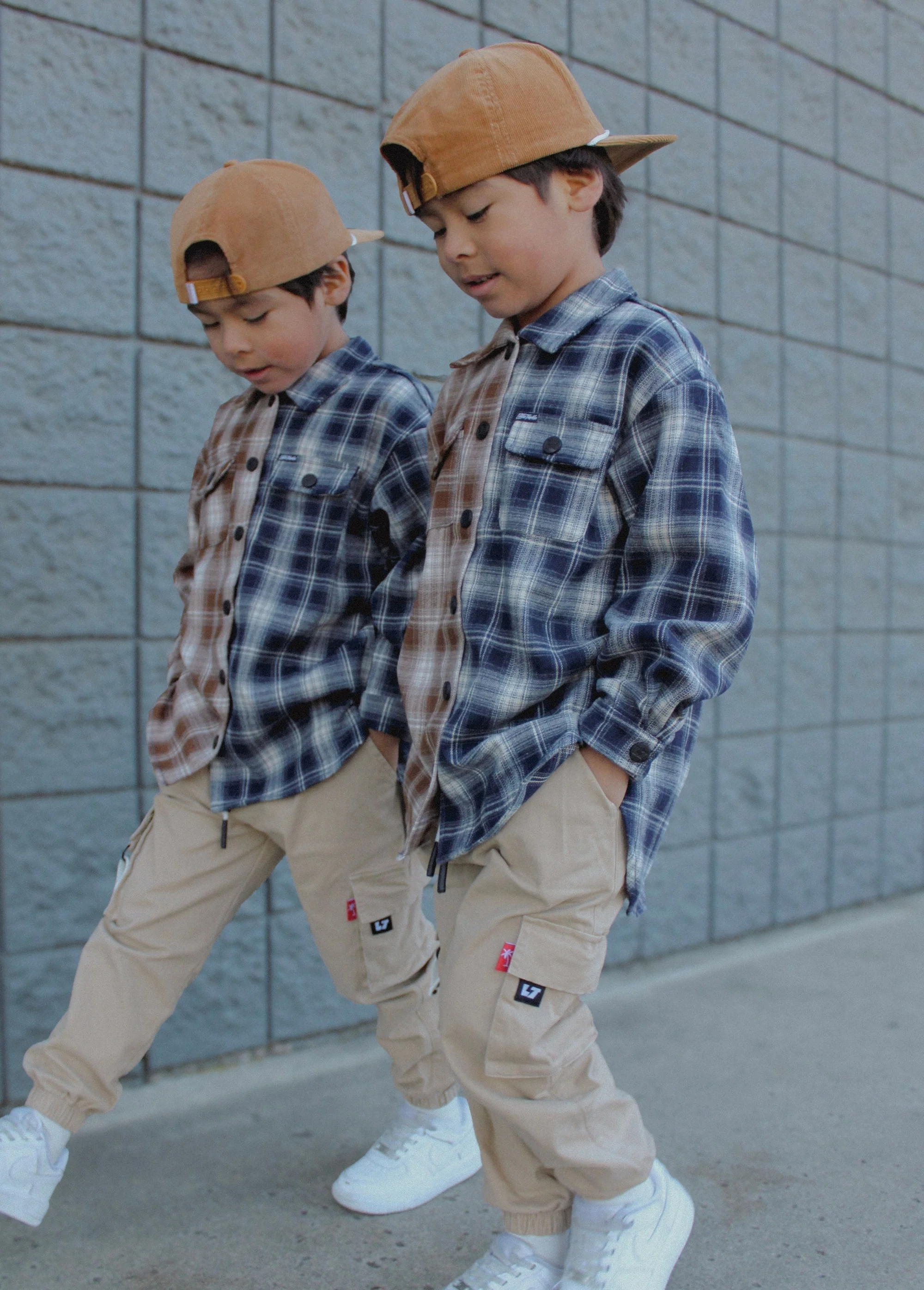 Two-Tone Flannel Navy/Brown - Image 3